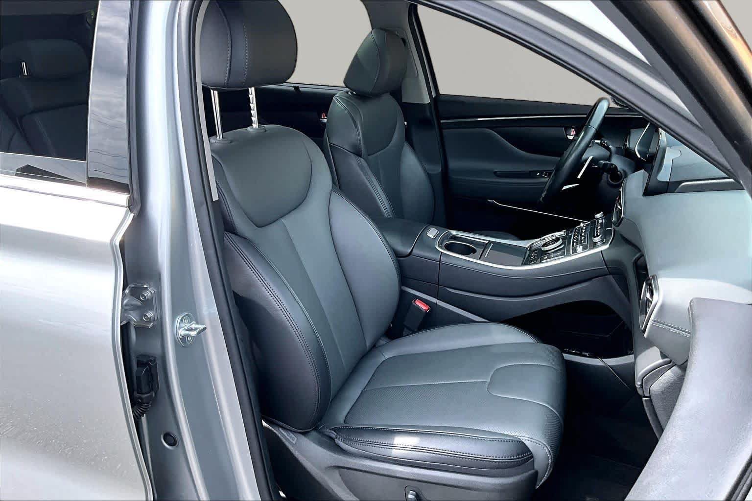 Used 2023 Hyundai Santa Fe SEL w/ Premium Package AWD/4WD image 9