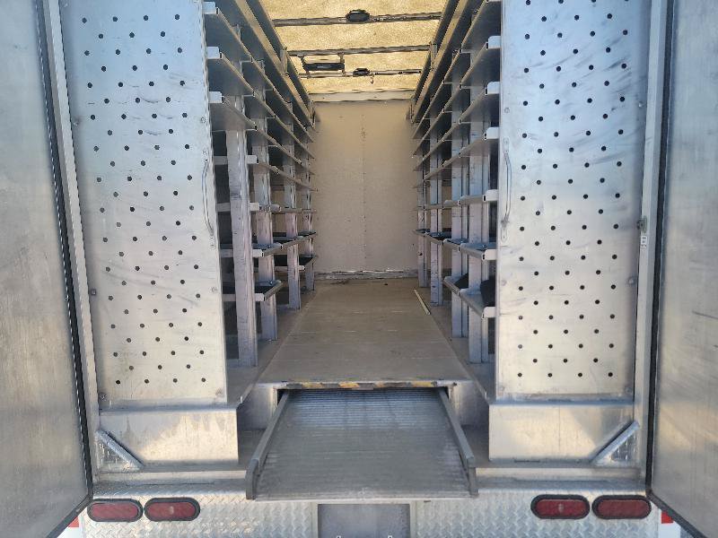 Used 2019 Isuzu NPR RWD image 8