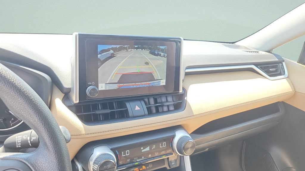 Certified 2025 Toyota RAV4 XLE w/ Convenience Package FWD image 22