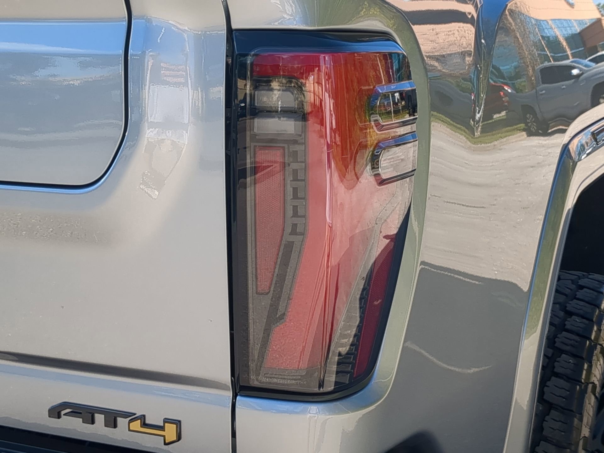 Used 2024 GMC Sierra 2500 AT4 w/ AT4 Premium Plus Package image 37