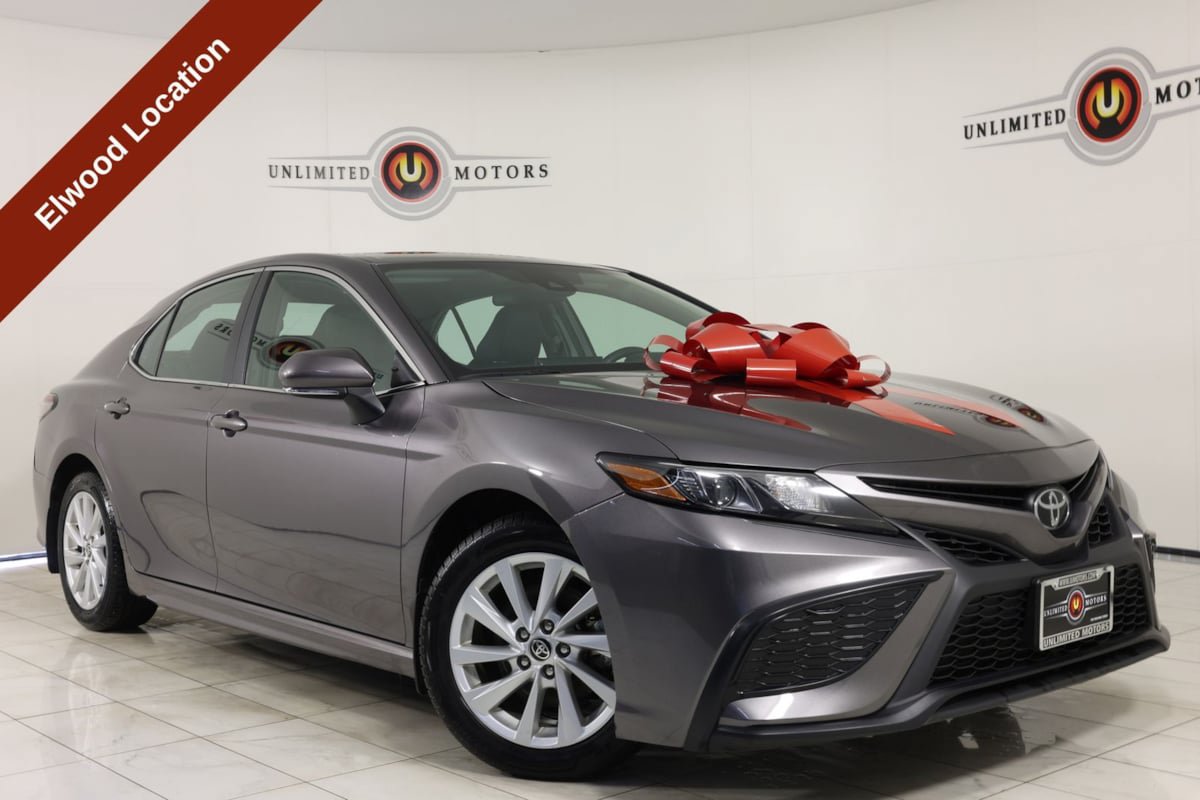 Used 2024 Toyota Camry SE