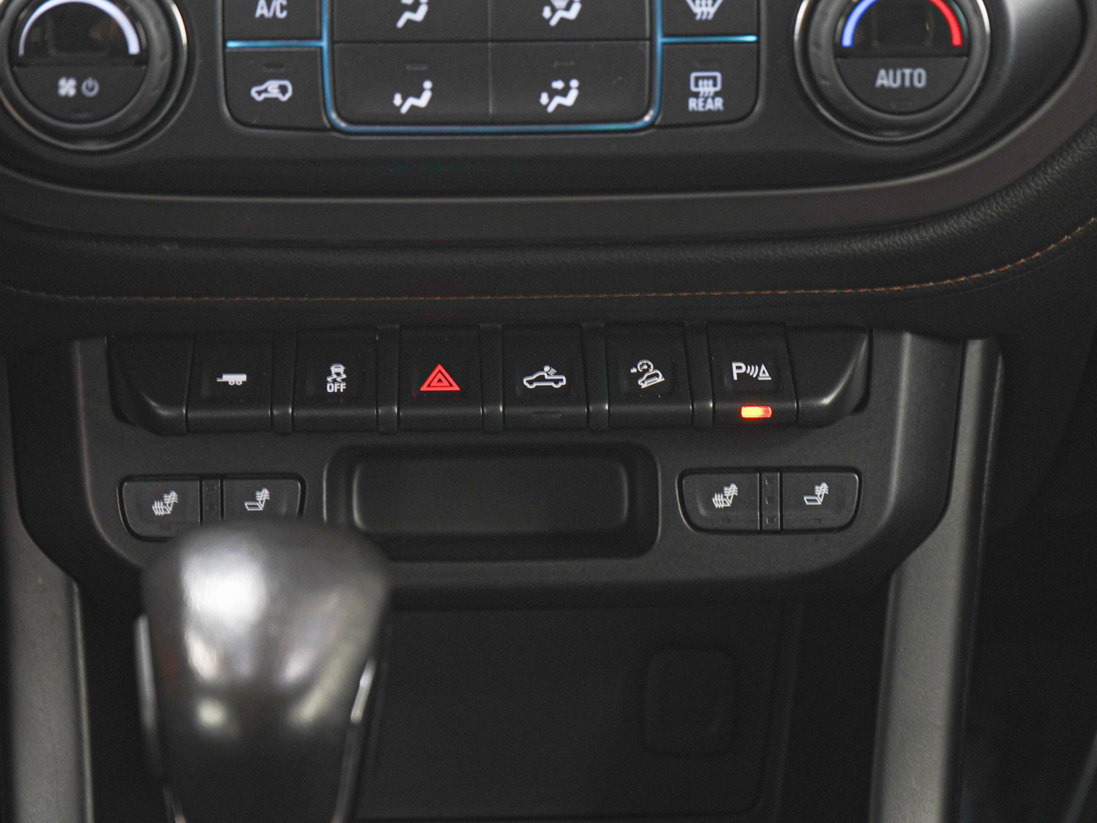 Used 2022 GMC Canyon AT4 image 20