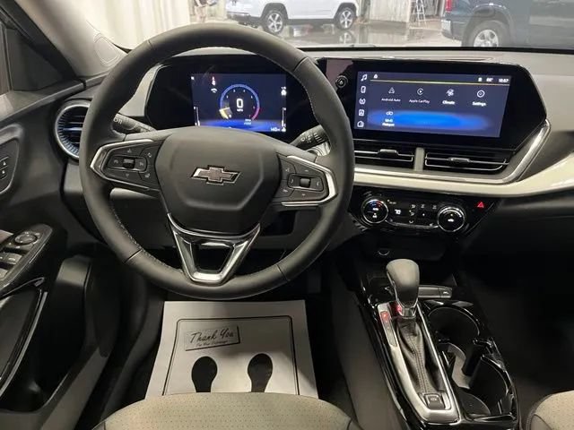 New 2026 Chevrolet Trax LT w/ Driver Confidence Package FWD image 17