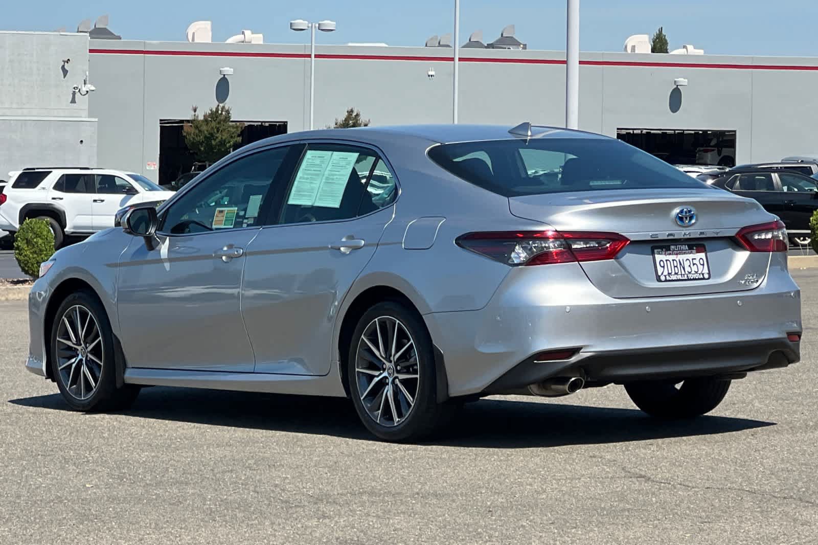 Used 2023 Toyota Camry XLE w/ Navigation Package FWD image 7