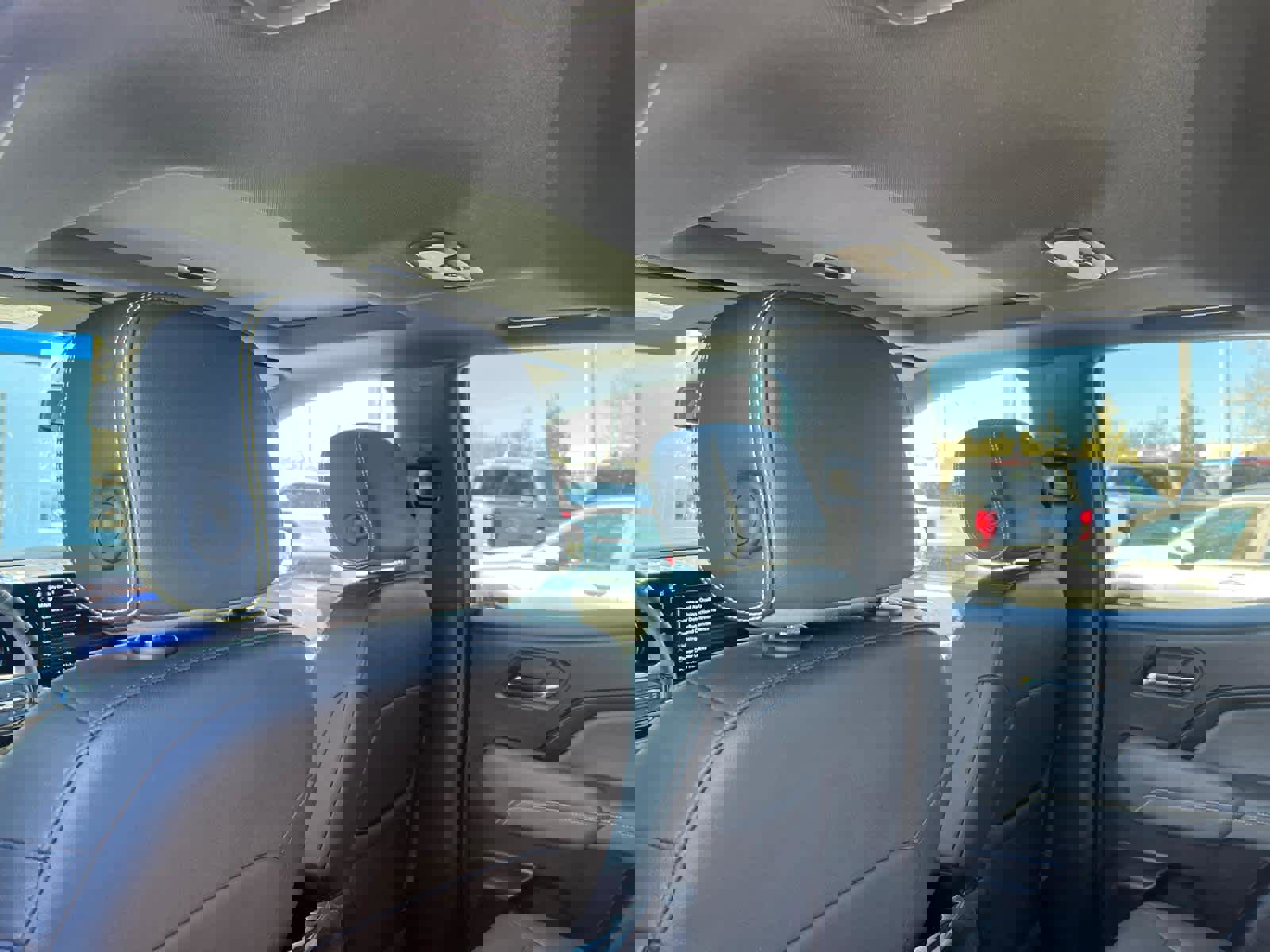 Certified 2024 Chevrolet Colorado ZR2 w/ ZR2 Convenience Package III image 30