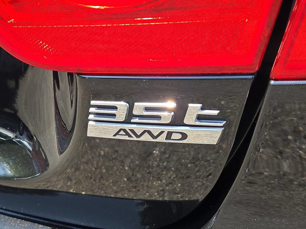 Used 2017 Jaguar XE Premium AWD/4WD image 30