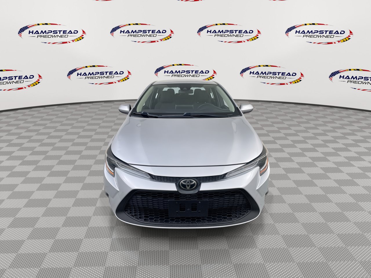 Used 2020 Toyota Corolla LE FWD image 3