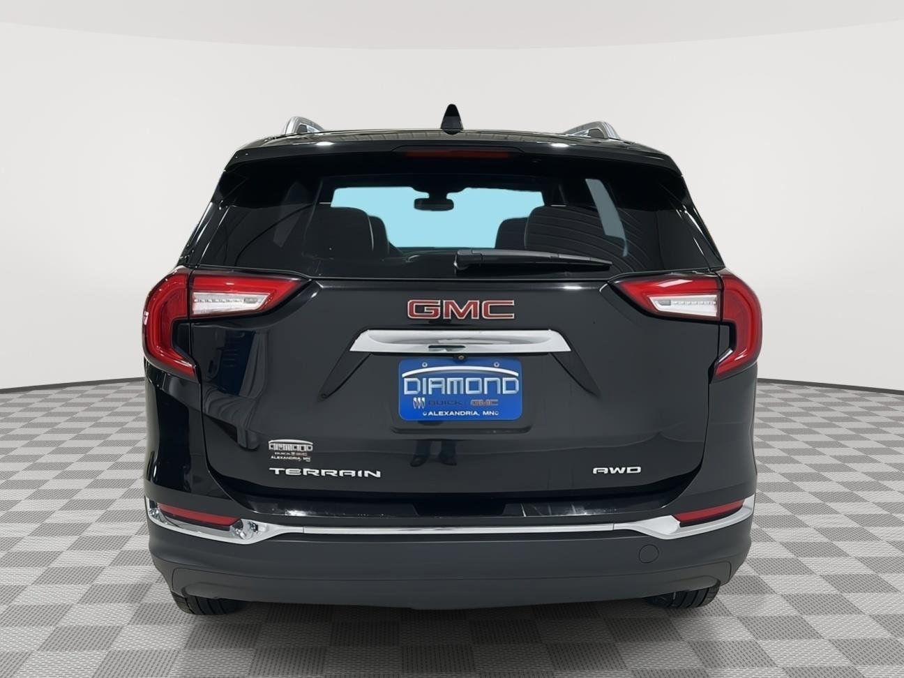 Used 2024 GMC Terrain SLT image 4