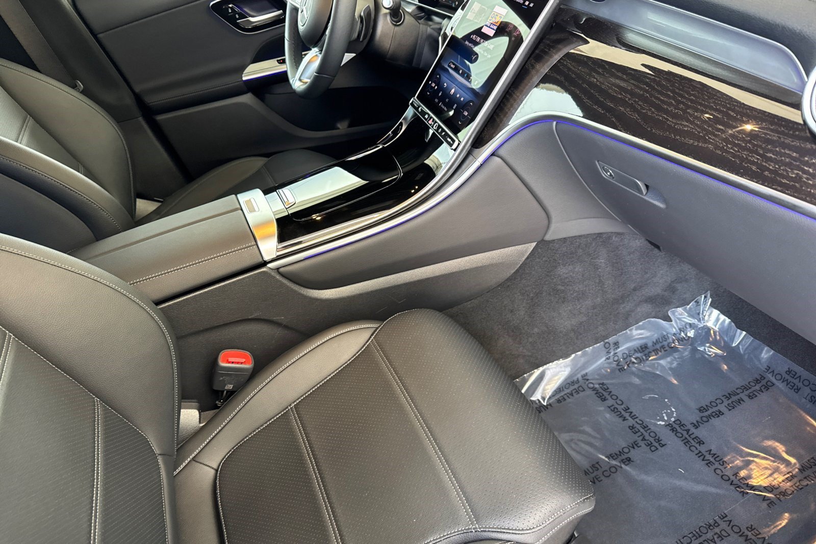 Certified 2025 Mercedes-Benz GLC 300 4MATIC image 35