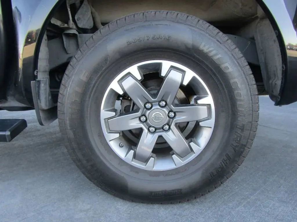 Used 2016 Nissan Frontier Desert Runner image 40