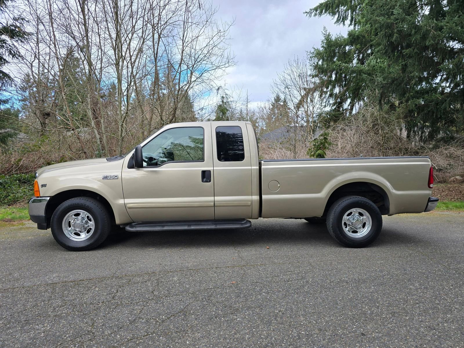 Used 2001 Ford F350 2WD SuperCab Super Duty image 2