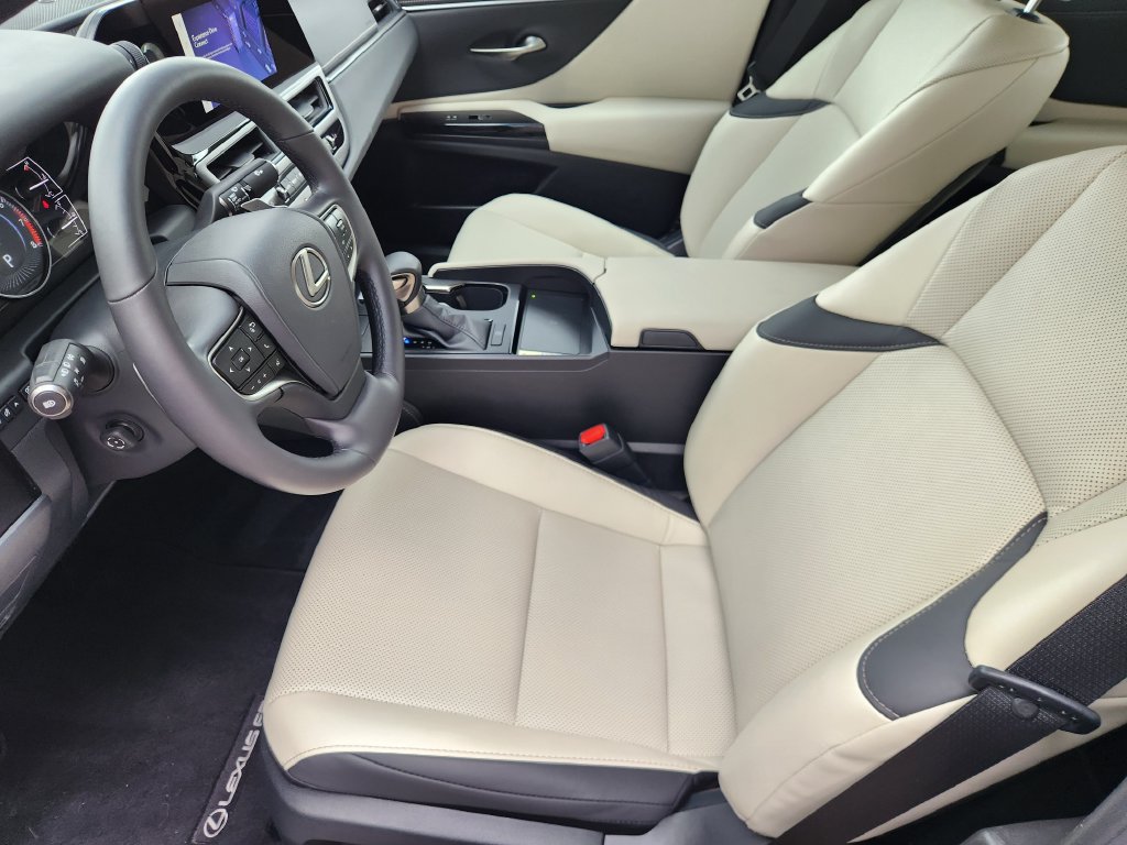 Certified 2025 Lexus ES 350 w/ Premium Package FWD image 13