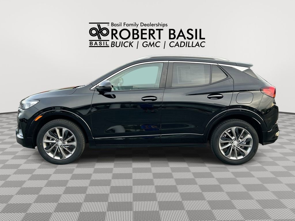 Used 2023 Buick Encore GX Select w/ Sport Touring Package FWD image 5