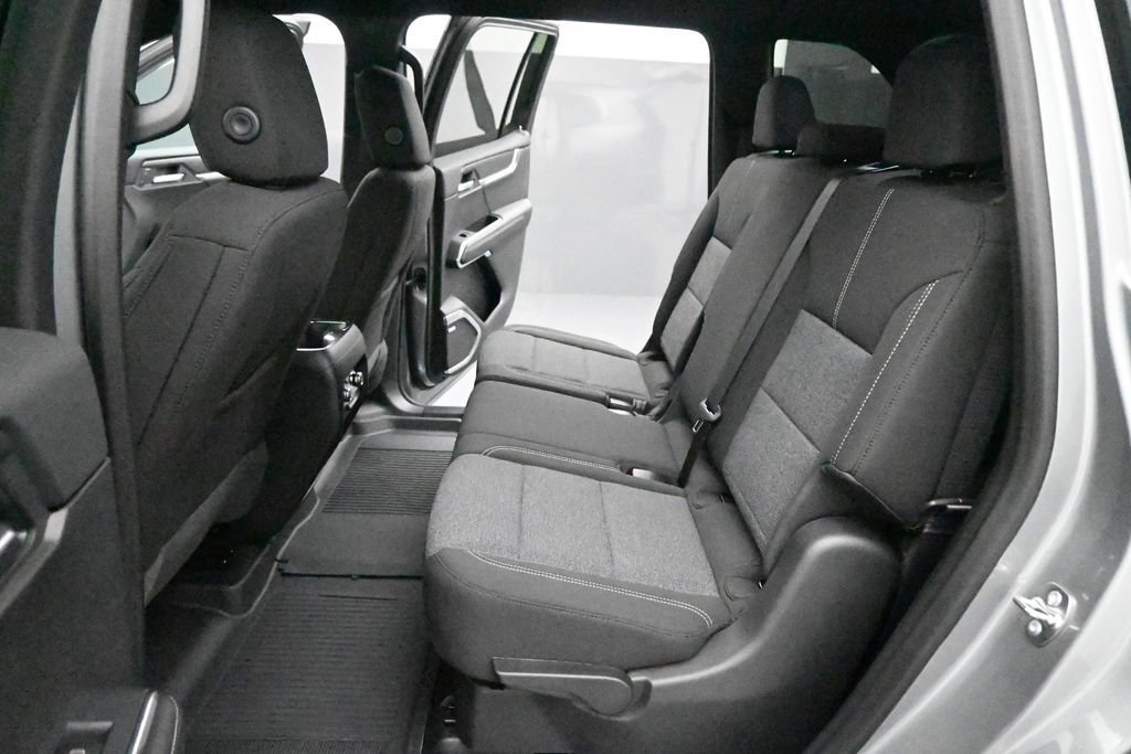New 2026 GMC Acadia Elevation w/ LPO, Floor Liner Package AWD/4WD image 17