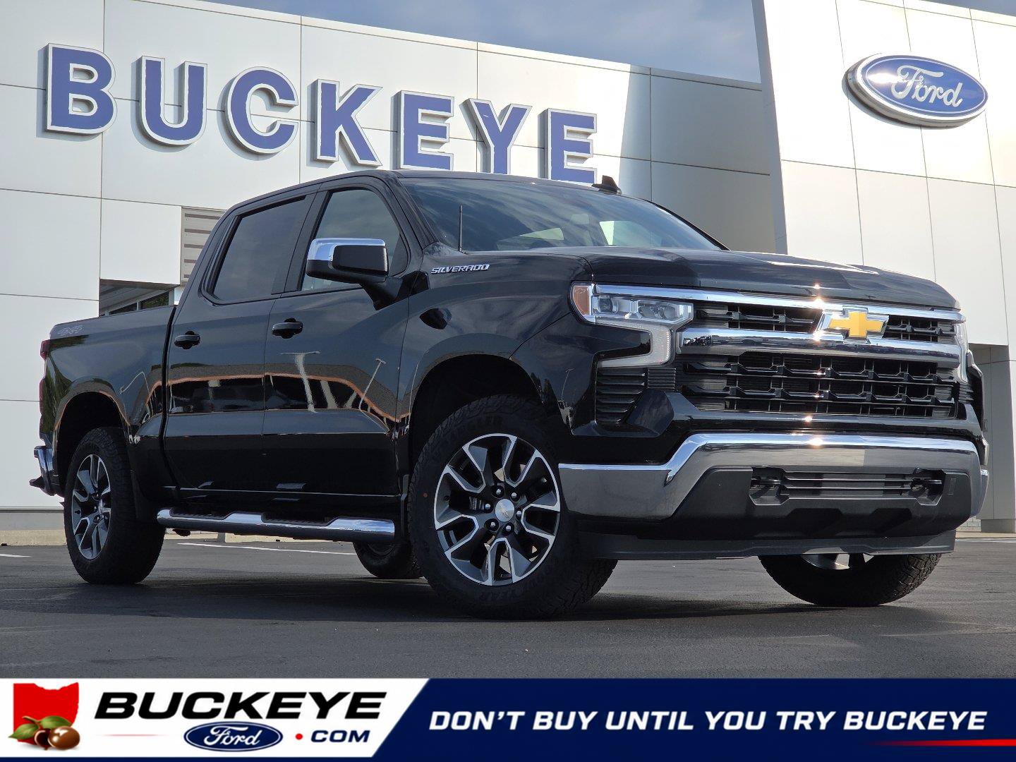 Used 2024 Chevrolet Silverado 1500 LT w/ Leather Package