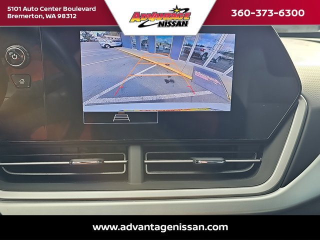 Used 2024 Chevrolet Trax LS w/ LS Convenience Package image 14