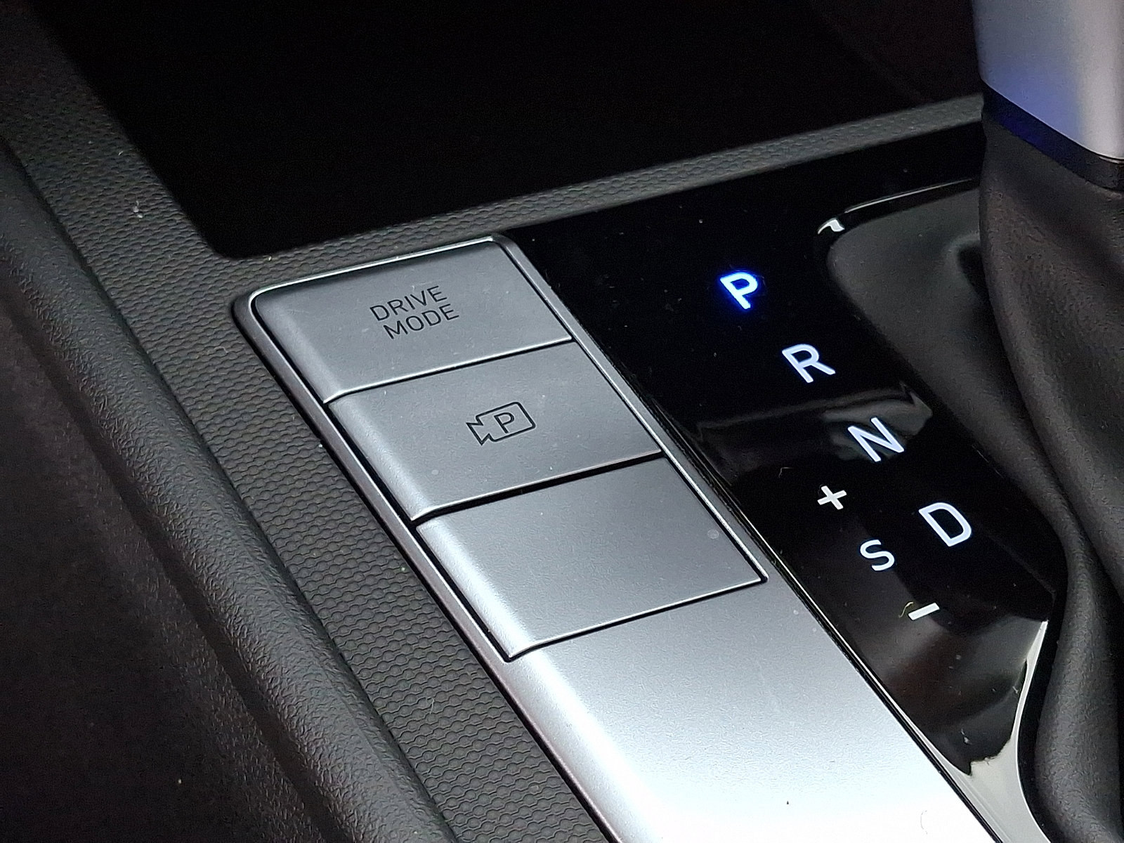 Certified 2026 Hyundai Elantra SE FWD image 26