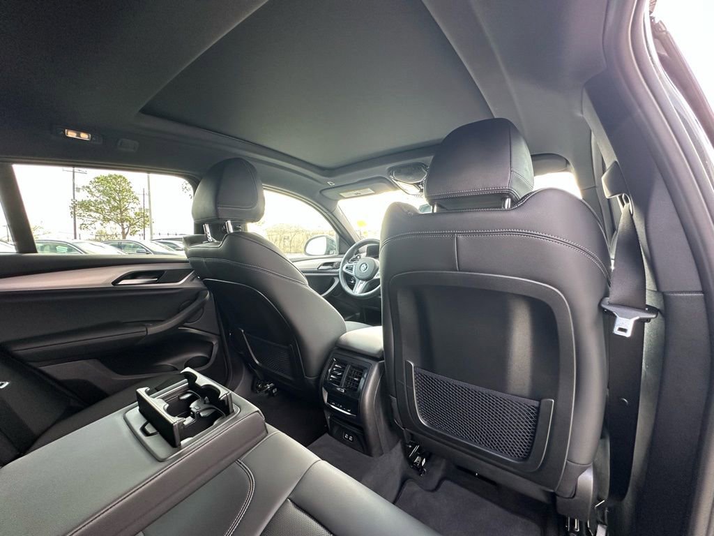 Certified 2025 BMW X4 xDrive30i image 30