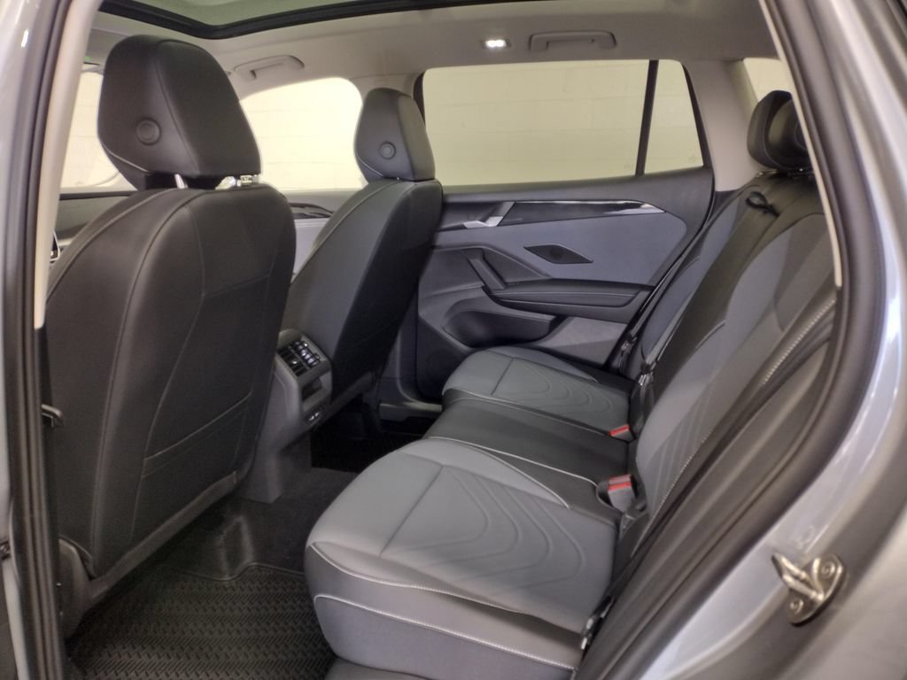 New 2026 Volkswagen Tiguan SE AWD/4WD image 25