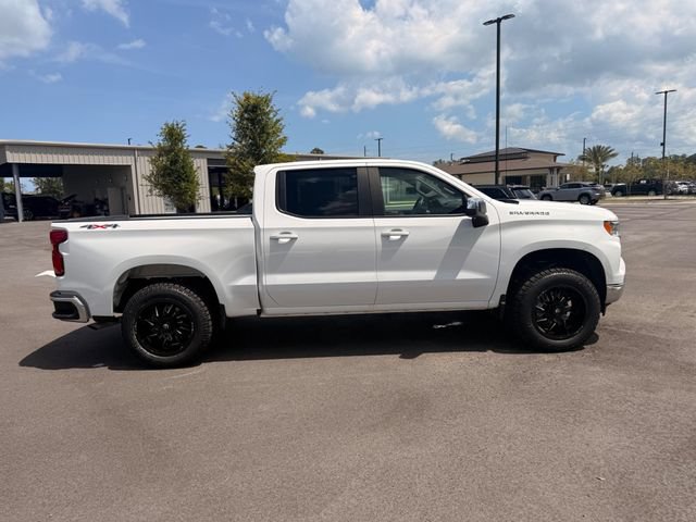 Used 2025 Chevrolet Silverado 1500 LT AWD/4WD image 23