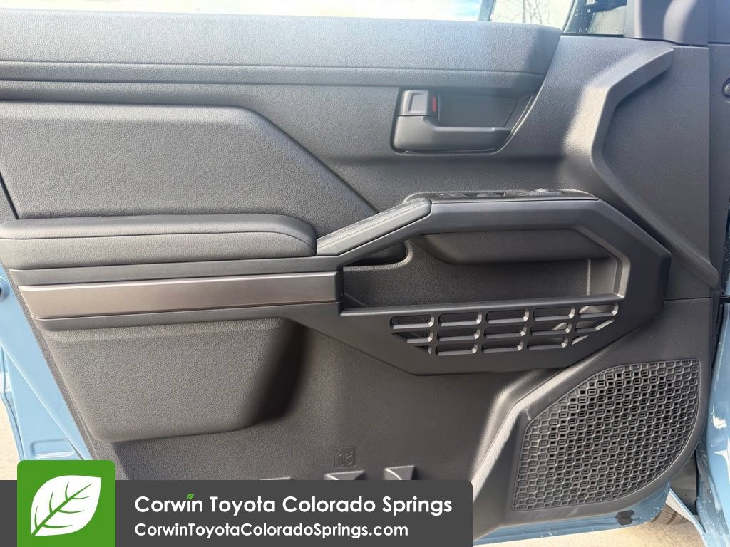 New 2026 Toyota 4Runner SR5 AWD/4WD image 13