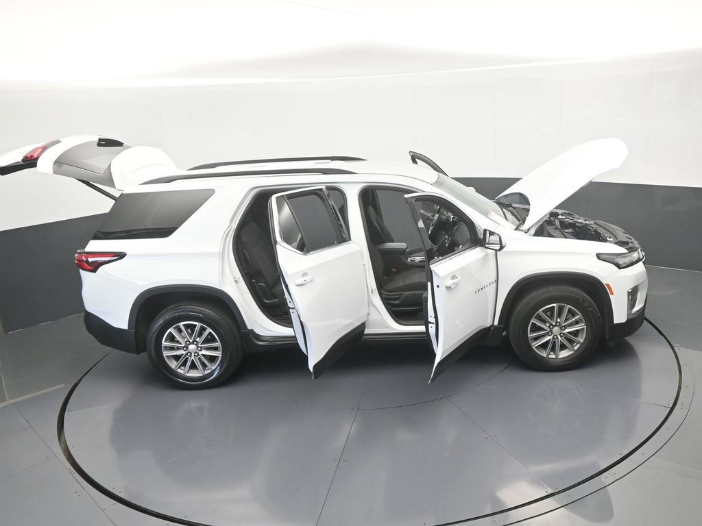 Used 2023 Chevrolet Traverse LT image 68