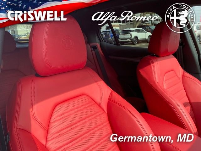 New 2025 Alfa Romeo Stelvio Sprint image 39