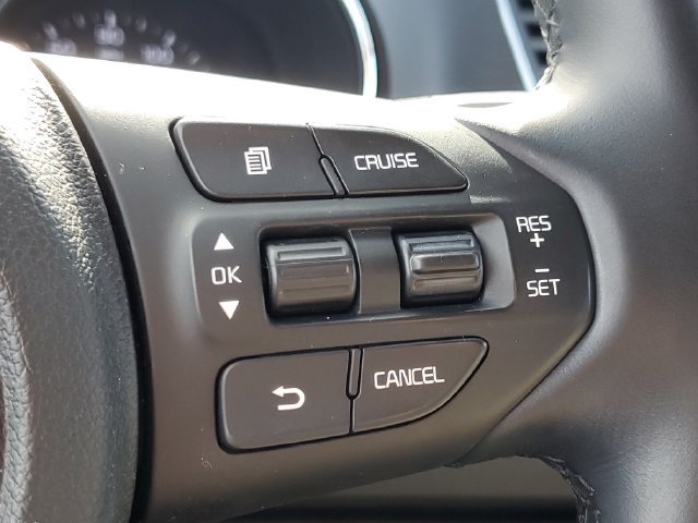 Used 2020 Kia Sedona EX FWD image 16