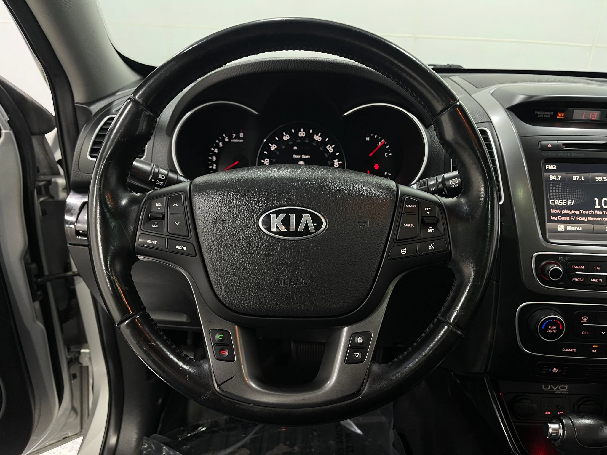 Used 2014 Kia Sorento SX w/ 3rd Row Package AWD/4WD image 21