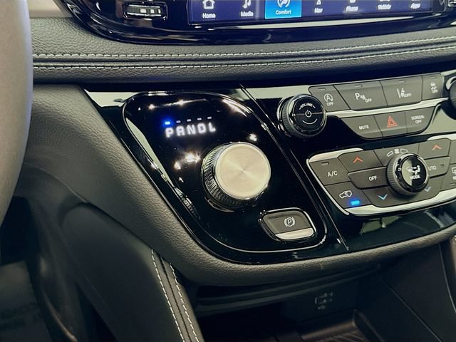New 2027 Chrysler Pacifica Limited FWD image 17