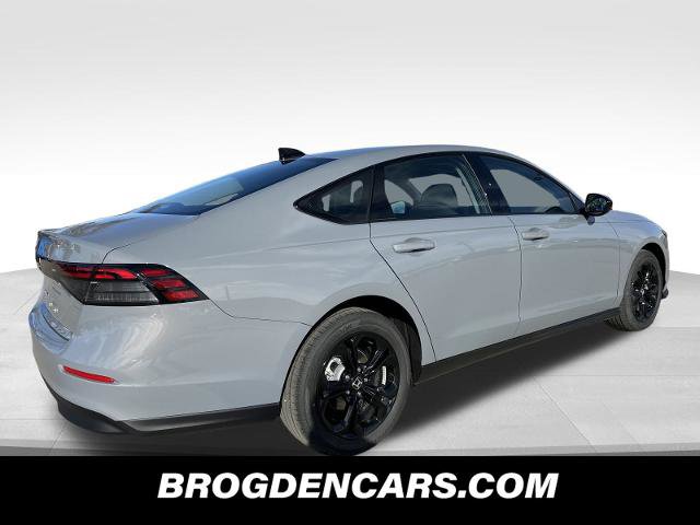 New 2025 Honda Accord SE image 3