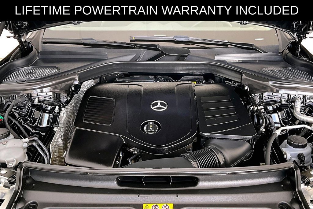 Used 2025 Mercedes-Benz GLC 350e 4MATIC image 11