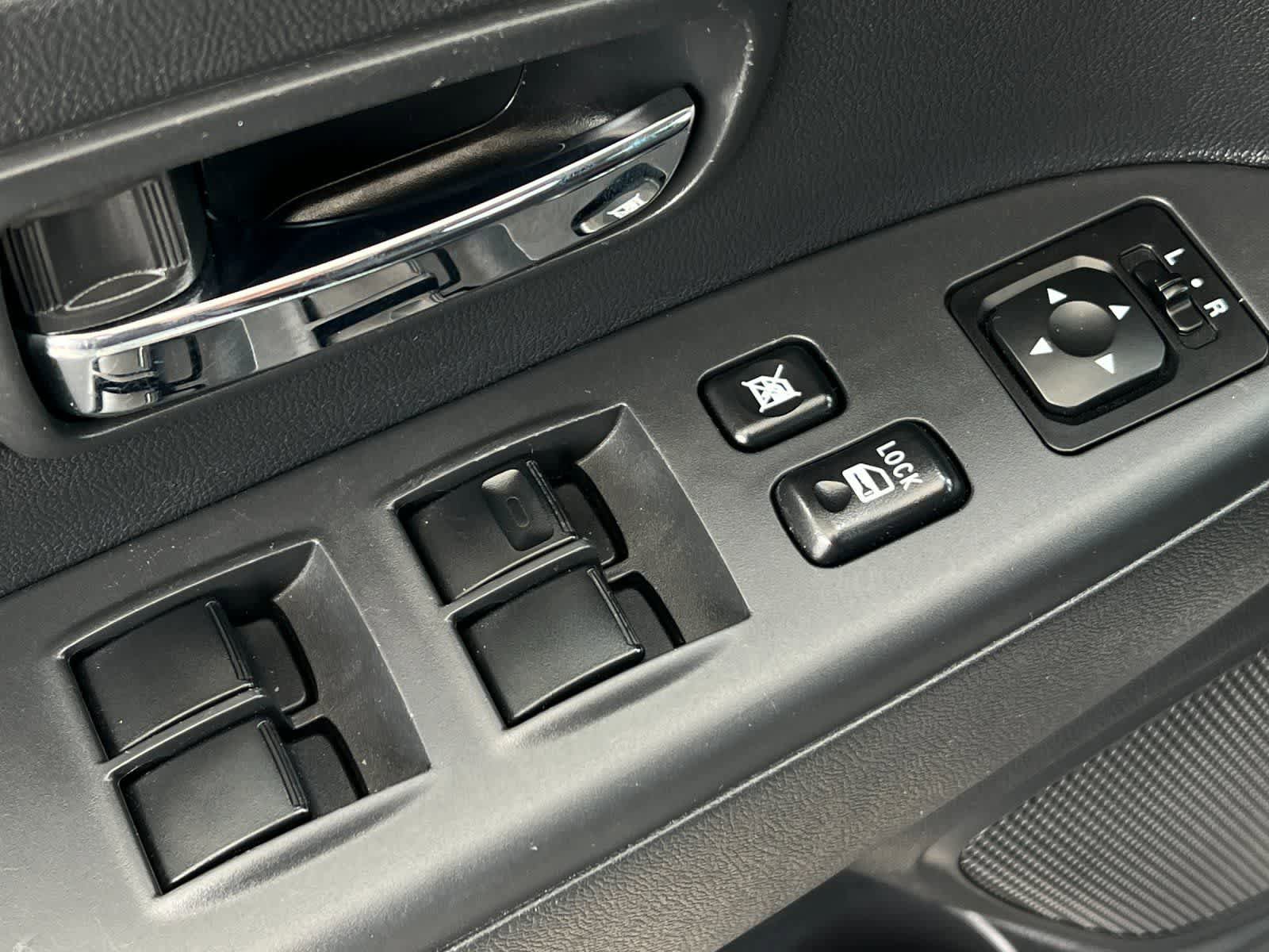 Used 2024 Mitsubishi Outlander Sport LE AWD/4WD image 14