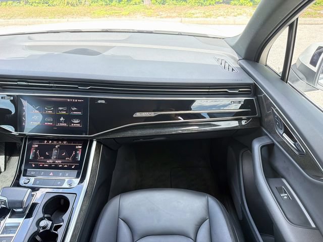 Used 2022 Audi Q7 2.0T Premium w/ Convenience Package AWD/4WD image 19