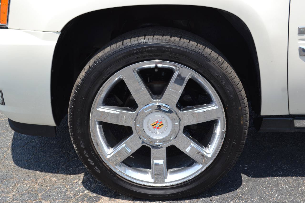 Used 2008 Cadillac Escalade EXT AWD/4WD image 57
