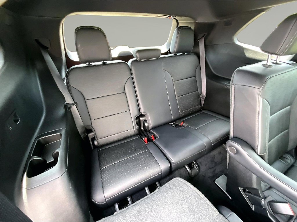 Used 2026 Buick Enclave Sport Touring AWD/4WD image 28