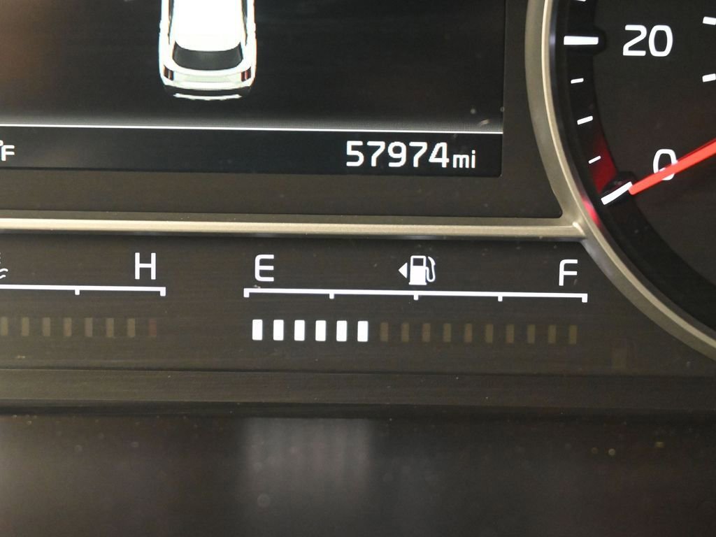 Used 2022 Kia Sorento LX image 30
