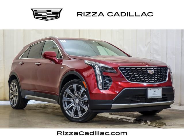 Used 2019 Cadillac XT4 Premium Luxury w/ Cold Weather Package FWD image 1