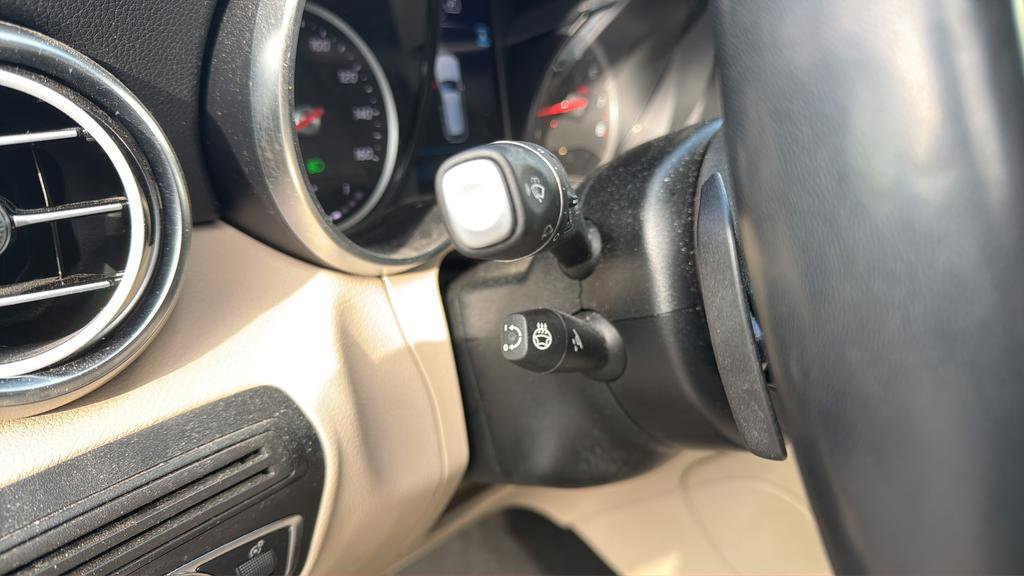 Used 2022 Mercedes-Benz GLC 300 4MATIC image 19