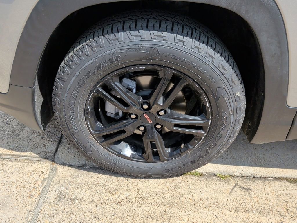 Used 2023 GMC Terrain AT4 image 45