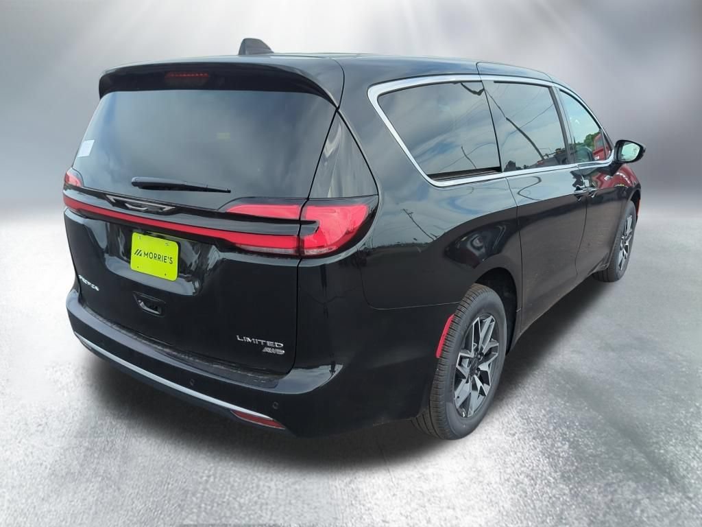 New 2027 Chrysler Pacifica Limited AWD/4WD image 6