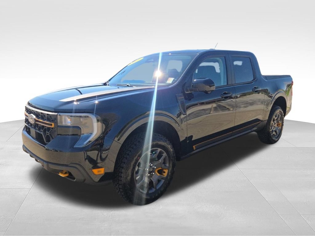 Used 2025 Ford Maverick Tremor AWD/4WD image 3