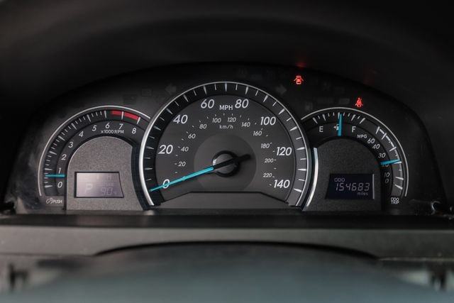 Used 2012 Toyota Camry LE FWD image 29