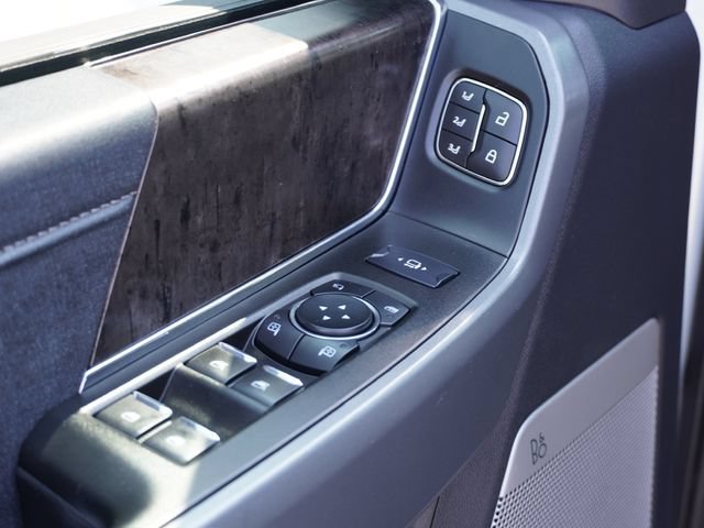 Used 2024 Ford F250 Lariat w/ Sport Appearance Package AWD/4WD image 30