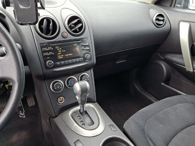 Used 2015 Nissan Rogue S w/ Convenience Package AWD/4WD image 10
