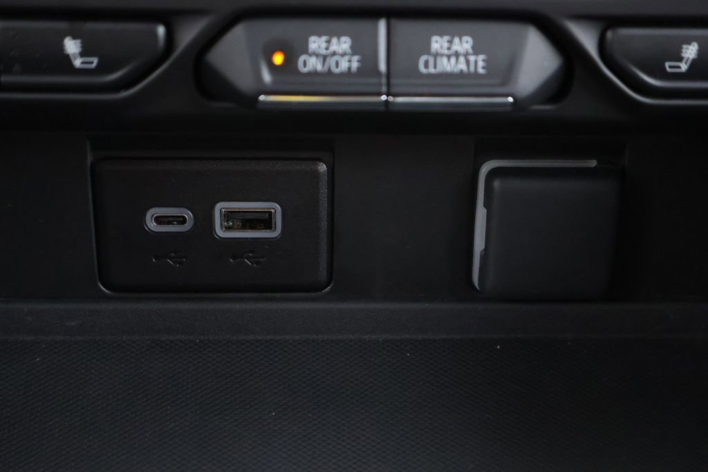 Certified 2024 Chevrolet Suburban Z71 w/ Off-Road Capability Package AWD/4WD image 22