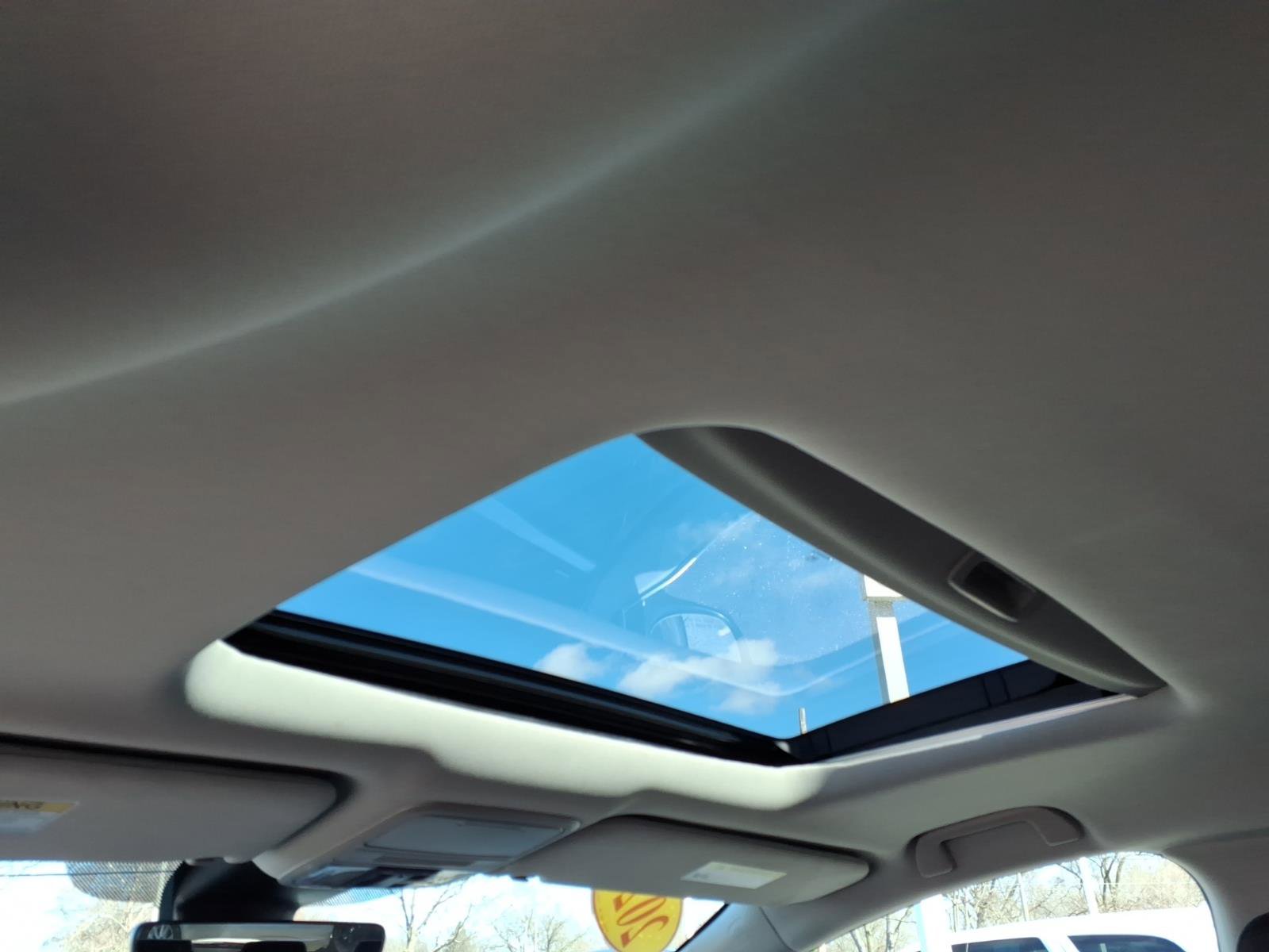 Certified 2026 Honda Odyssey EX-L image 5