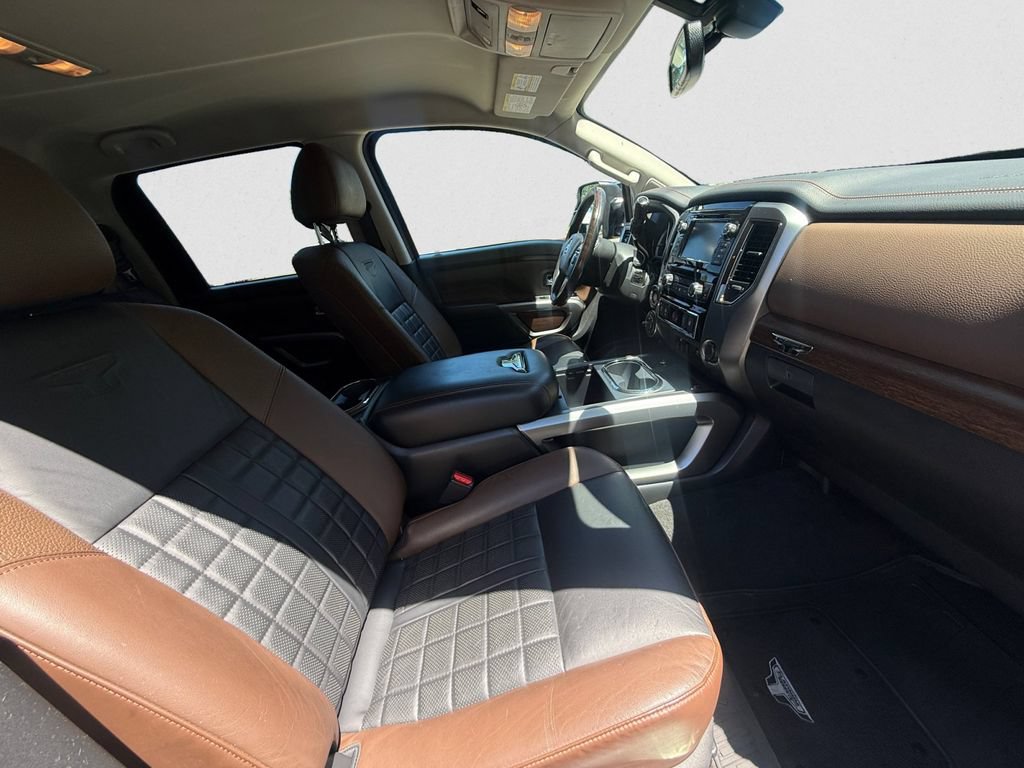 Used 2019 Nissan Titan Platinum Reserve w/ Platinum Utility Package AWD/4WD image 40