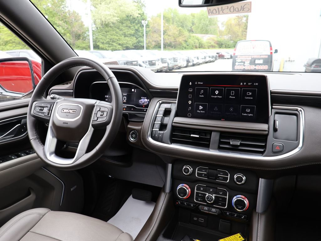 Used 2023 GMC Yukon SLT w/ SLT Premium Package AWD/4WD image 32