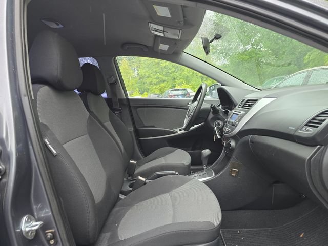 Used 2012 Hyundai Accent GS FWD image 10